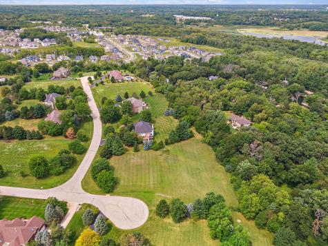4315 South Heritage Hills Road Crystal Lake IL 60012