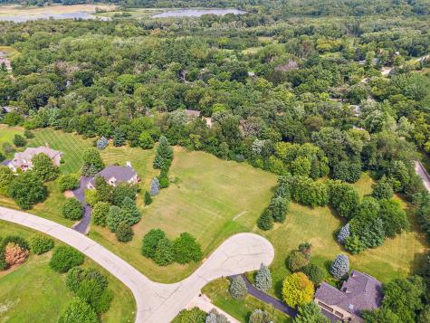 4315 South Heritage Hills Road Crystal Lake IL 60012