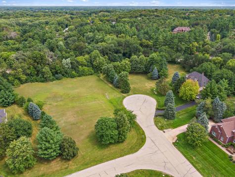 4315 South Heritage Hills Road Crystal Lake IL 60012