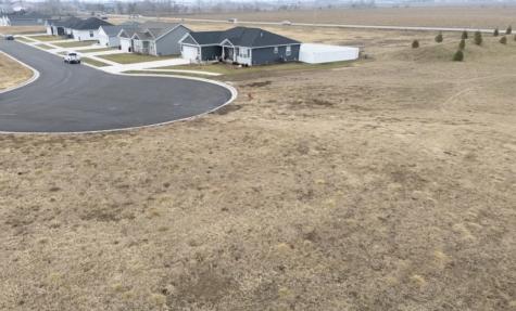 3 Crossing Court Peru IL 61354