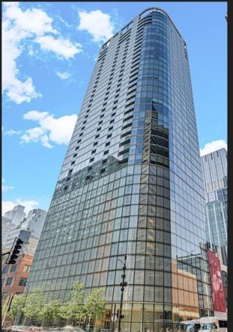 600 North Fairbanks Court Chicago IL 60611