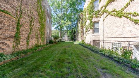 5424 South Ingleside Avenue Chicago IL 60615