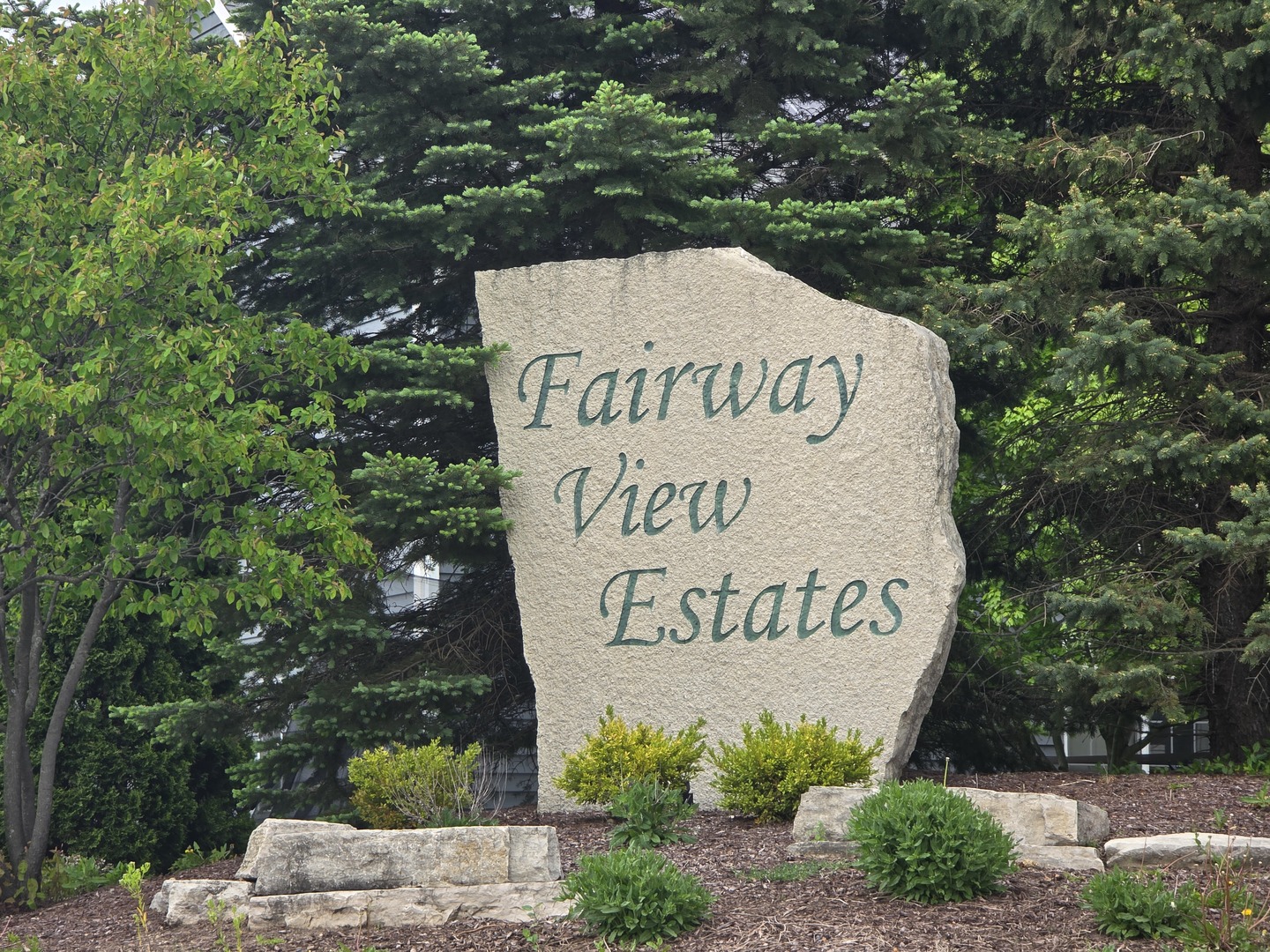 10 Covington Court Algonquin IL 60102
