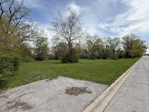 4223 137TH Street Crestwood IL 60418