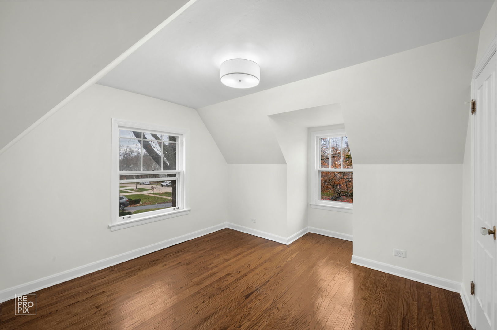 238 Grant Avenue Clarendon Hills IL 60514