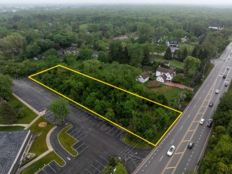 254 South Street Mary's Road Green Oaks IL 60048
