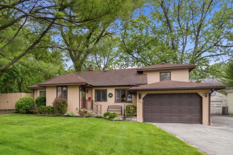 904 Glendale Road Glenview IL 60025