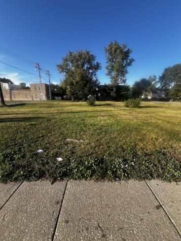 6844 South May Street Chicago IL 60621