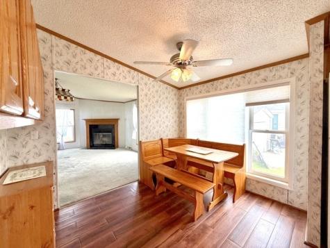 9 Swallow Lane Beecher IL 60401