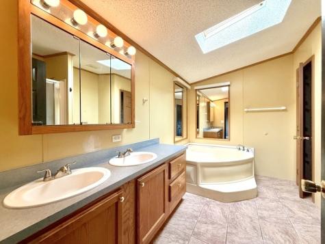 9 Swallow Lane Beecher IL 60401