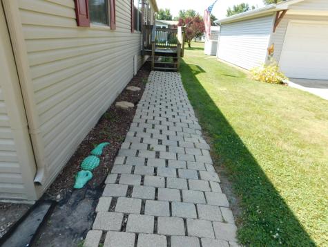 13 Hickory Lane Sandwich IL 60548