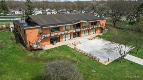 173 Northshore Road Elgin IL 60123