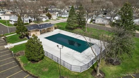 173 Northshore Road Elgin IL 60123