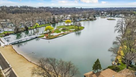 173 Northshore Road Elgin IL 60123