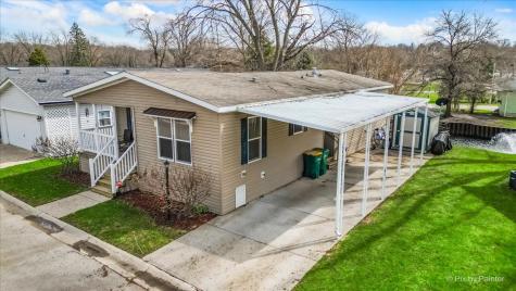 173 Northshore Road Elgin IL 60123