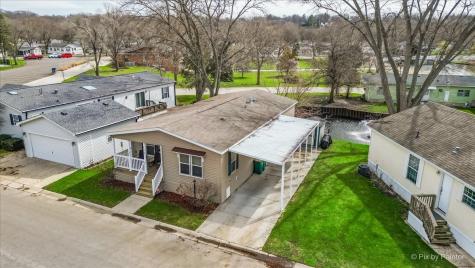 173 Northshore Road Elgin IL 60123