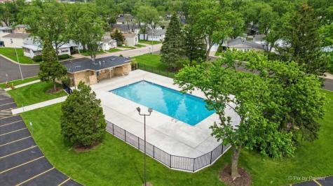 173 Northshore Road Elgin IL 60123