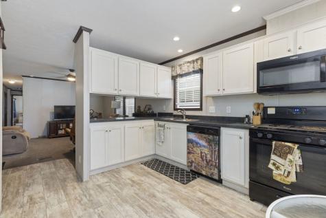 1332 Doulgas Avenue Montgomery IL 60538