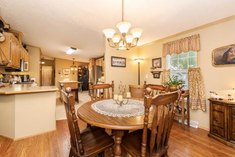 1129 11TH Street Bloomington IL 61704
