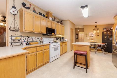 1129 11TH Street Bloomington IL 61704