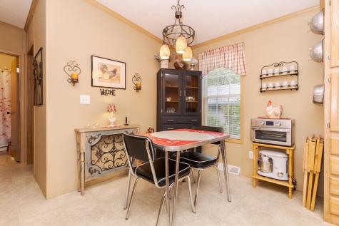 1129 11TH Street Bloomington IL 61704