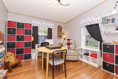 1129 11TH Street Bloomington IL 61704