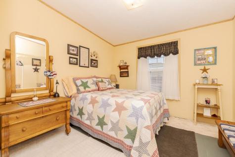 1129 11TH Street Bloomington IL 61704
