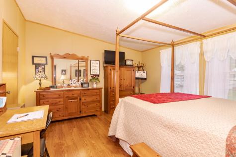 1129 11TH Street Bloomington IL 61704