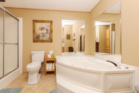 1129 11TH Street Bloomington IL 61704