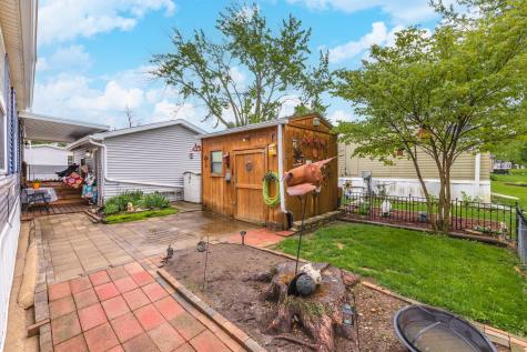 1129 11TH Street Bloomington IL 61704