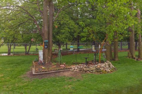 1129 11TH Street Bloomington IL 61704