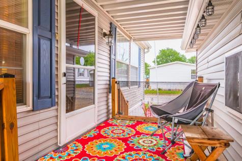 1129 11TH Street Bloomington IL 61704