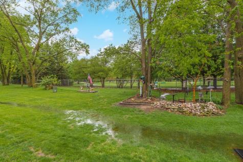 1129 11TH Street Bloomington IL 61704