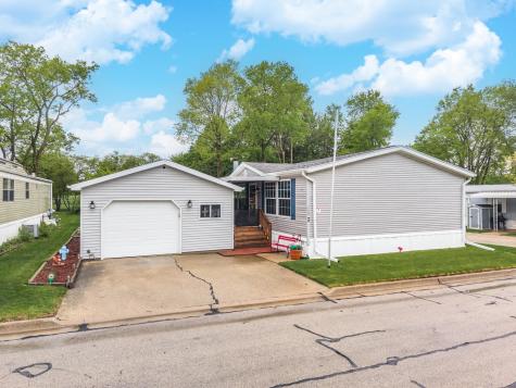 1129 11TH Street Bloomington IL 61704