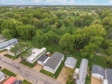 1129 11TH Street Bloomington IL 61704