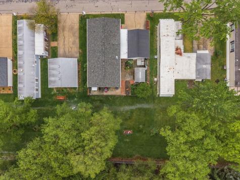1129 11TH Street Bloomington IL 61704