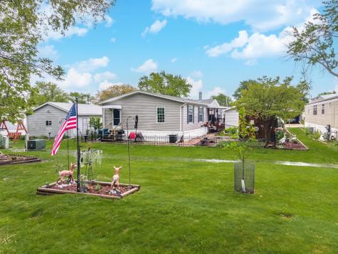 1129 11TH Street Bloomington IL 61704