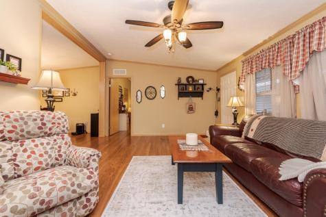 1129 11TH Street Bloomington IL 61704