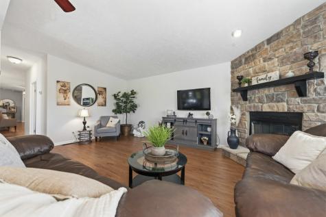 236 Forestview Drive Crystal Lake IL 60014