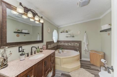 18530 West 3000 N Road Reddick IL 60961