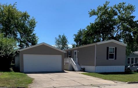 18 Troy Court Bloomington IL 61701