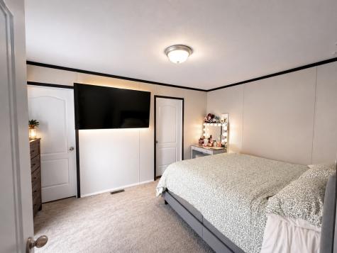 1014 North West Alma Circle Round Lake IL 60073