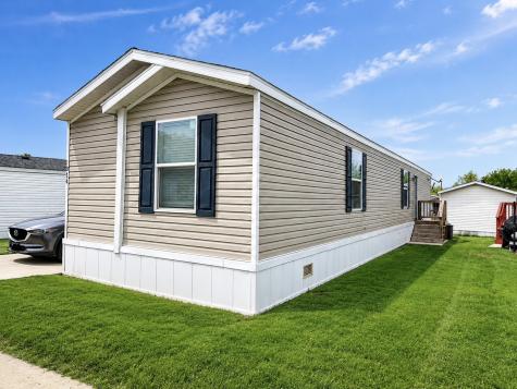 1014 North West Alma Circle Round Lake IL 60073