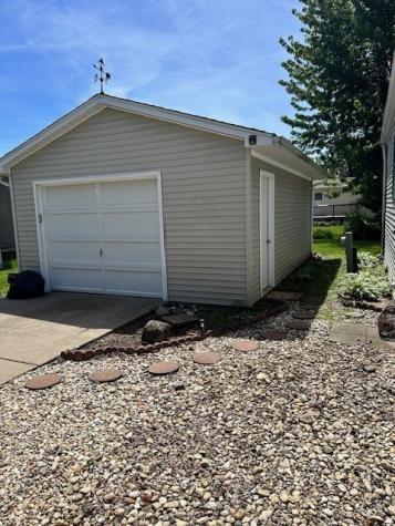 9 Hickory Lane Sandwich IL 60548