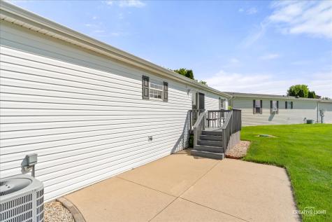 611 Bluebird Circle Sandwich IL 60548