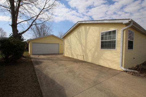 5435 Autumn Ash Lane Machesney Park IL 61115