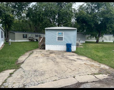 10 Apache Court Bourbonnais IL 60914