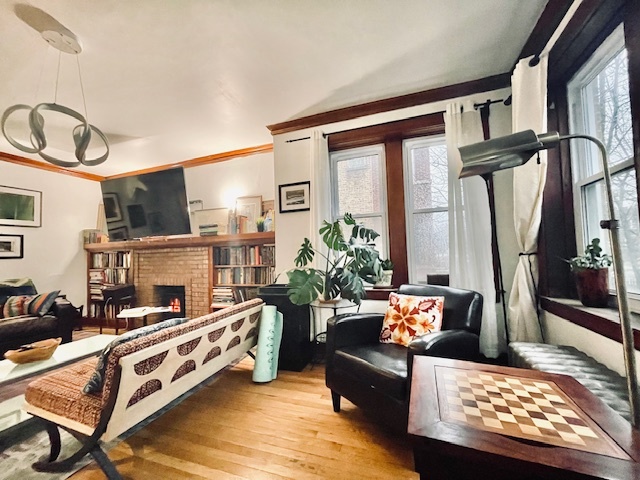 4124 West Barry Avenue Chicago IL 60641