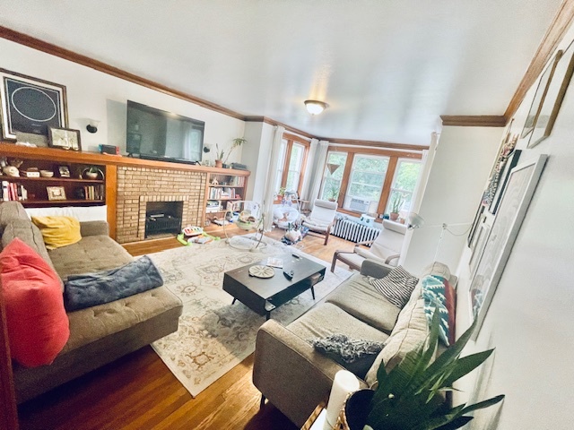 4124 West Barry Avenue Chicago IL 60641