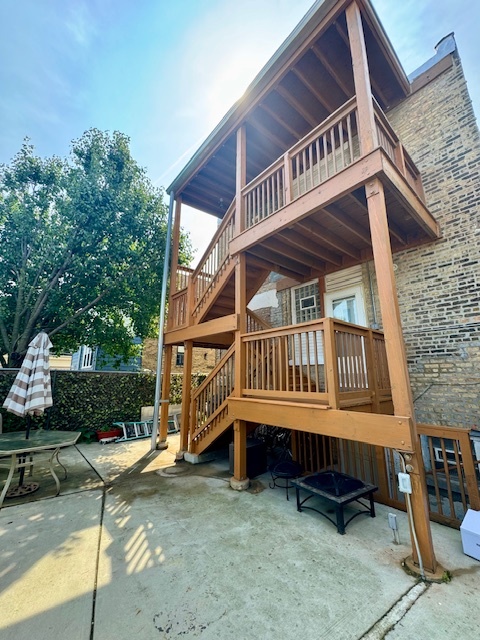 4124 West Barry Avenue Chicago IL 60641